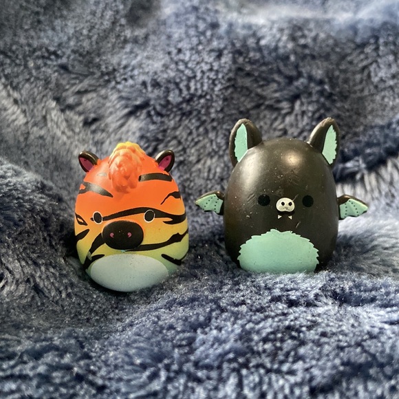 Squishmallows Squish-a-longs Safiyah the zebra #90  and Aldous the bat #92. - Picture 2 of 12